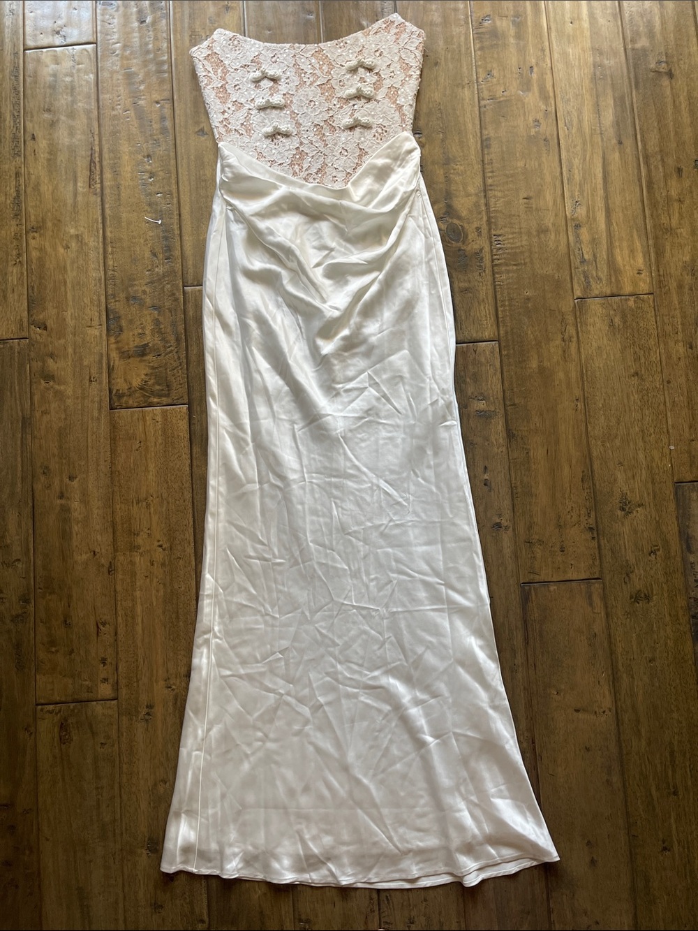 Sau Lee Blair Lace Dress in White Maxi - Picture 4 of 10